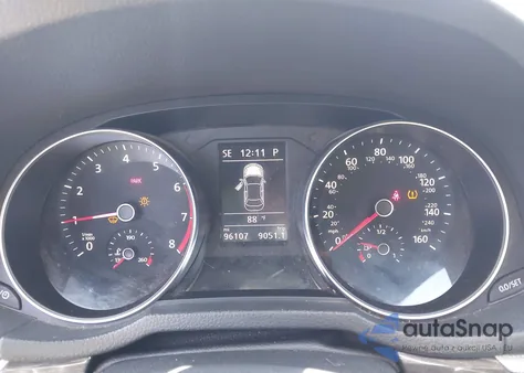 2017 Volkswagen Passat 1.8T Se z USA, uszkodzony, nr VIN 1VWBT7A31HC017849